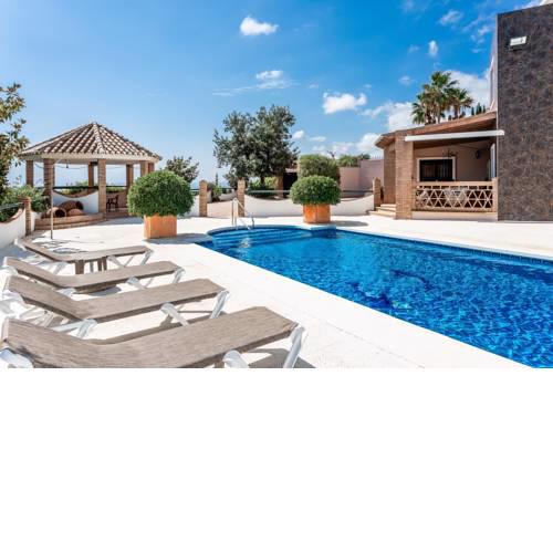 Kennedy Towers - Estepona Villa