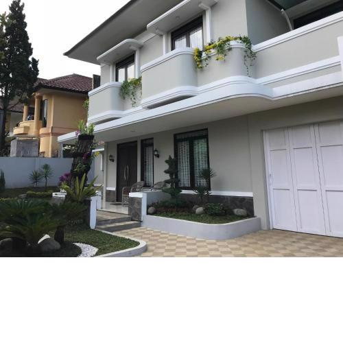 Kensington Villa