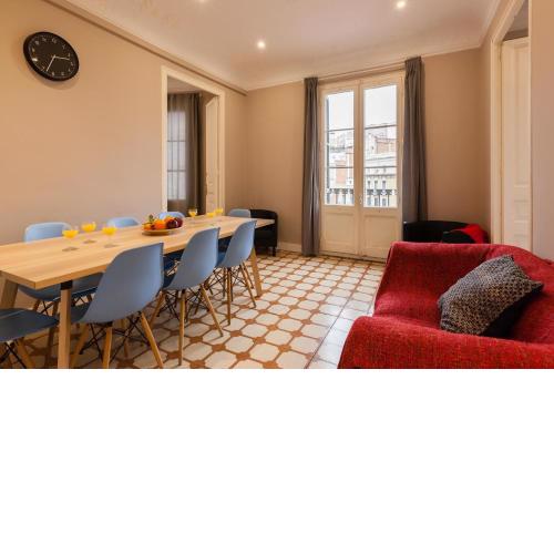 Key BCN Apartment 4o2a 8p 5h