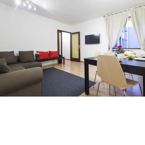 Key Plaza Cataluña Family