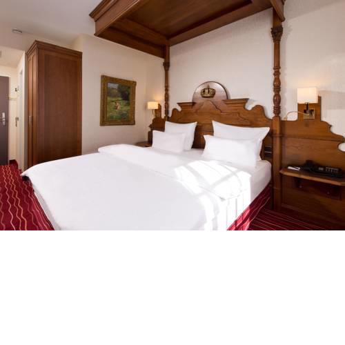 King's Hotel First Class