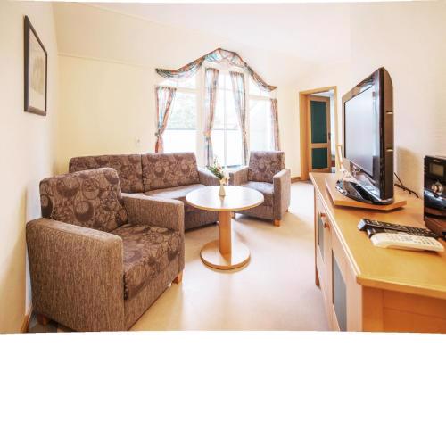 Klassik Appartement mit 1 Schlafzimmer und Balkon im Dachgeschoss 271