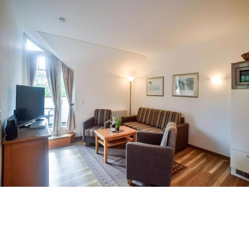 Klassik Appartement mit 2 Schlafzimmern und Balkon im Dachgeschoss 284