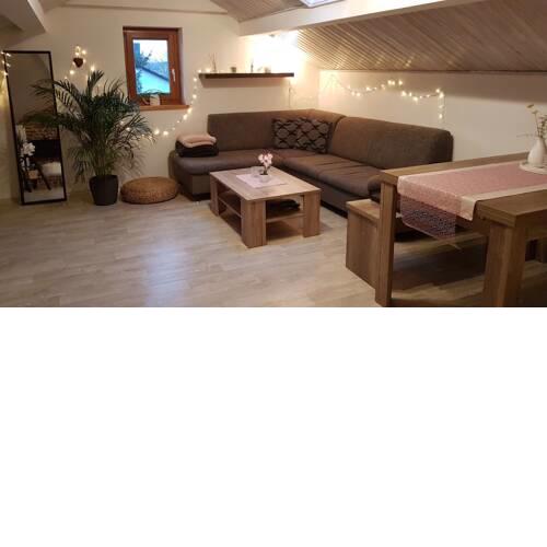 Kleine gemütliche Mansardenwohnung im Südosten Münchens