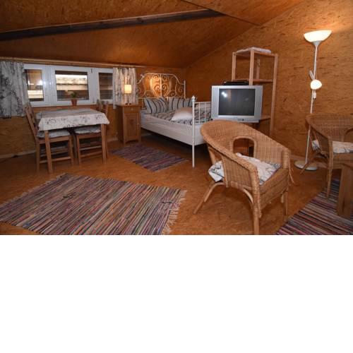 kleines Appartment auf Gestütsanlage