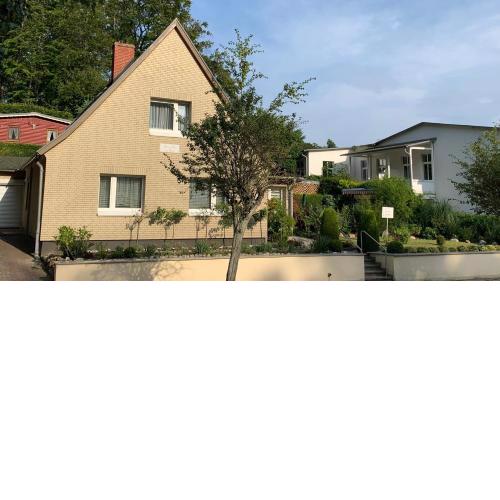 Kleines Haus am Wald