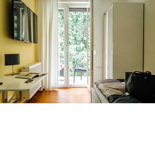 Kleines Zimmer an der TA mit Balkon (Nr.3)