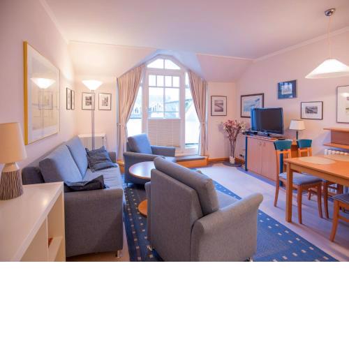 Komfort Appartement mit 1 Schlafzimmer und Balkon im Dachgeschoss 083