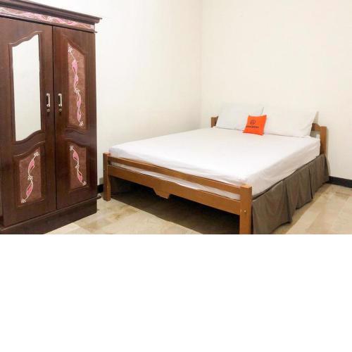 KoolKost near Universitas Wijaya Kusuma (Minimum Stay 30 Nights)