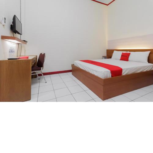 KoolKost Syariah near Ayani Mega Mall Pontianak