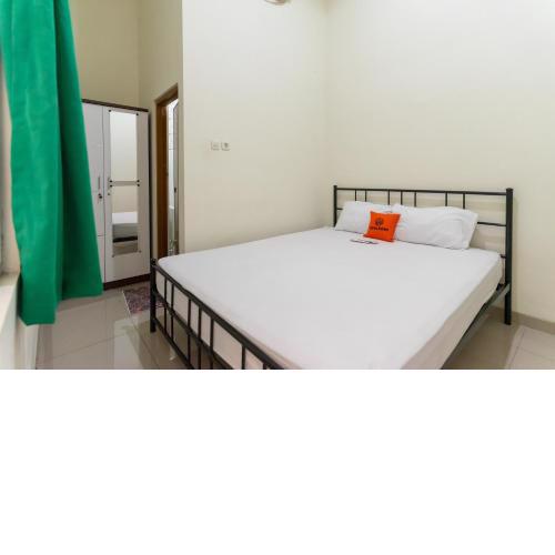 KoolKost Syariah near LRT Boulevard Selatan Station - Minimum Stay 6 Nights