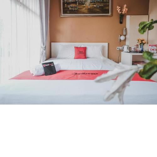 Koolkost Syariah near Plaza Ambarukmo - Minimum Stay 30 Nights
