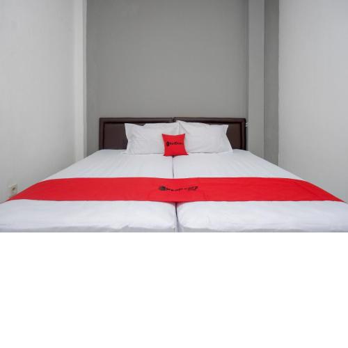 KoolKost Syariah near Universitas PGRI Semarang - Minimun Stay 6 Nights