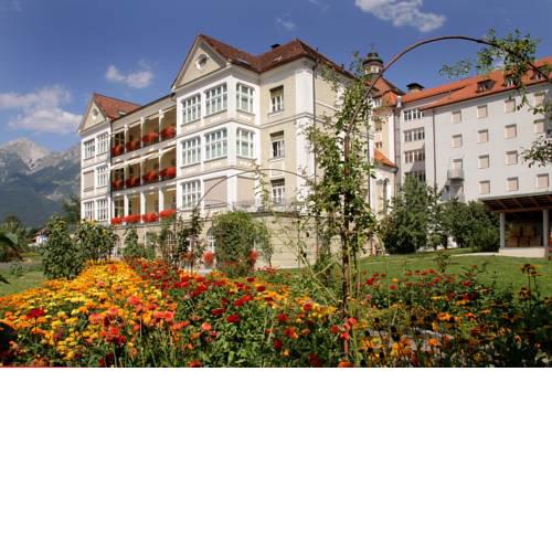 Kreuzschwestern Hall