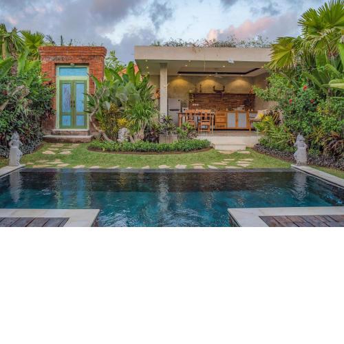 Kubu Kayu Villas