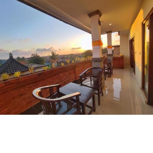 Kubu Taman Home Stay