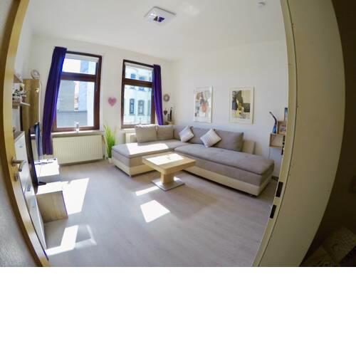 Küstenapartment mit großem Wohnzimmer