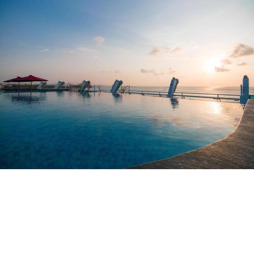 Kutabex Beachfront Hotel