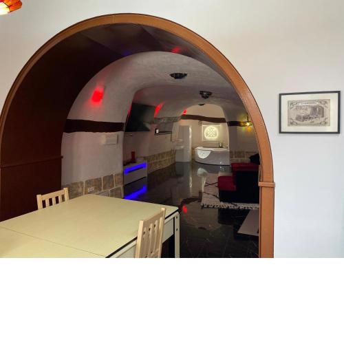 La Bodegosa Cave Suite