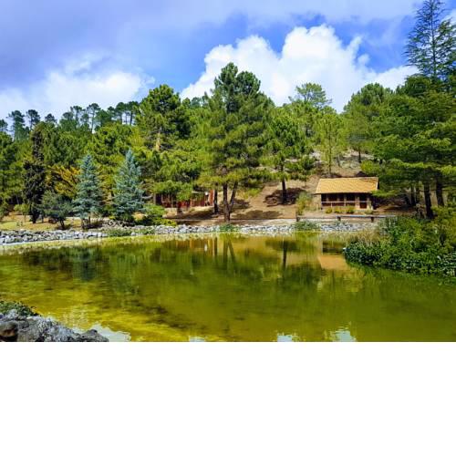 La cabaña del lago. Parque Natural del Río Mundo
