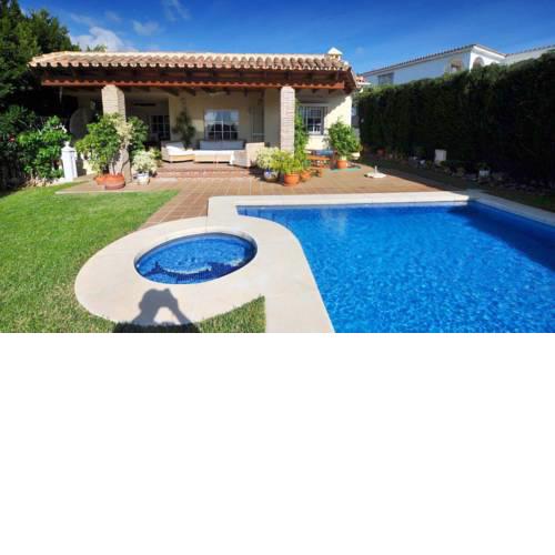 La Cala De Mijas Villa Sleeps 10 Pool Air Con WiFi
