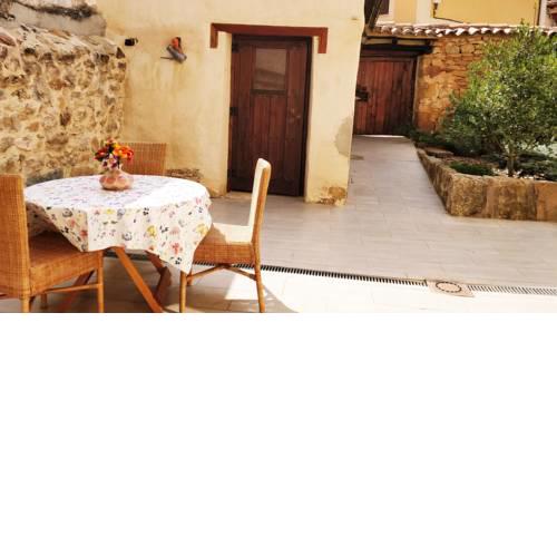 La Casa Amarilla