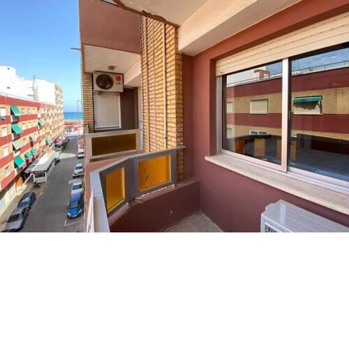 La casa de las piedras, con vistas al mar