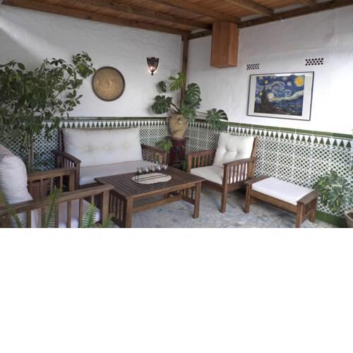 LA CASA DE LOS PINTORES, junto al centro de Granada