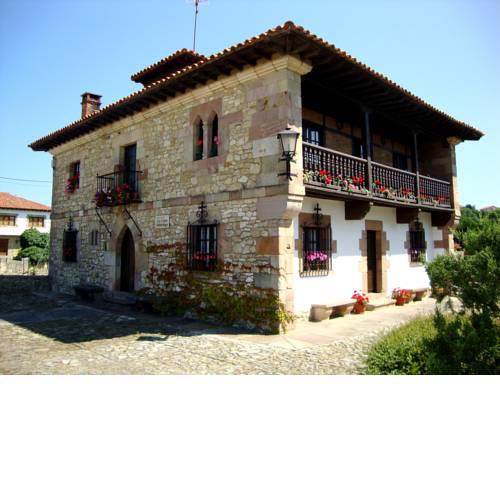 La Casa Solariega