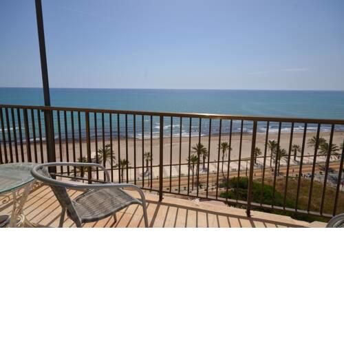 La Cumbre ref 221 ap 4y1 pers, planta 6, 2 dormitorios, 1 baño y 1 WC, aire acondicionado, wifi, piscina, aparcamiento, primera linea de playa