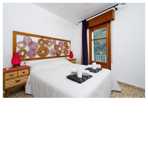la Granadella paradis Home