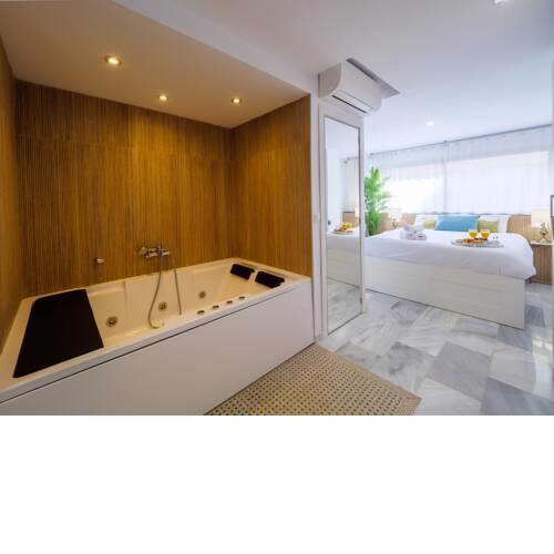 La Malagueta beach - LUXURY & RELAX