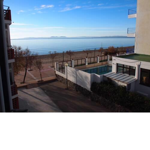 LA PLAGE 18B
