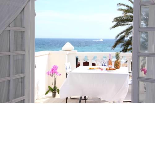 La Playa Blanca 4, Duquesa, Beach, Sea View, Pool, WiFi