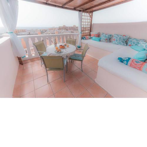 La sonada bright penthouse with views