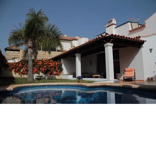 La Tortuga Hostel