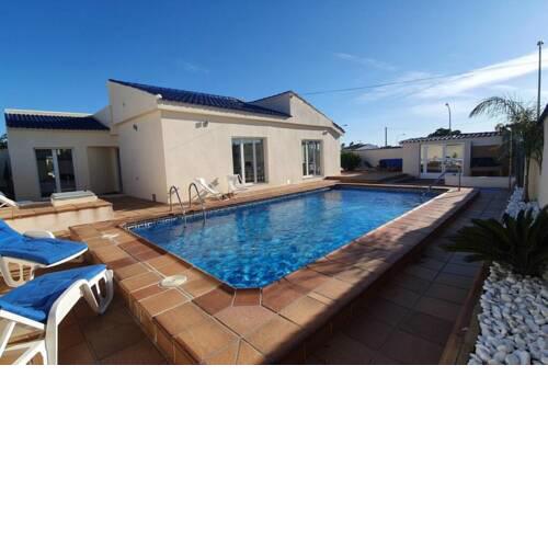 LA VILLA BLEUE