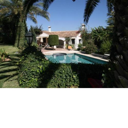 La Zurita Well Manicured Gardens