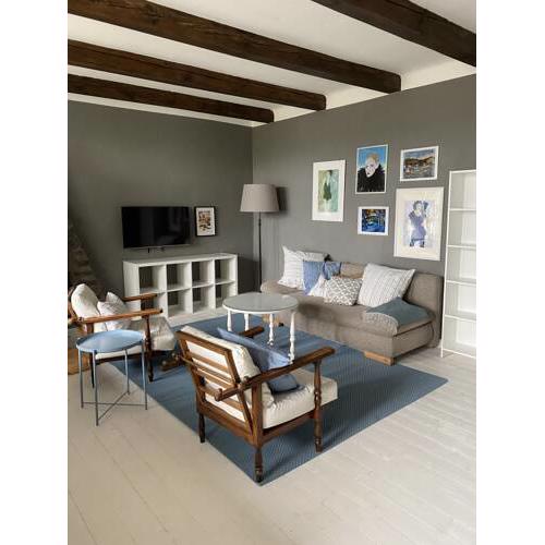 Lake View Apartments