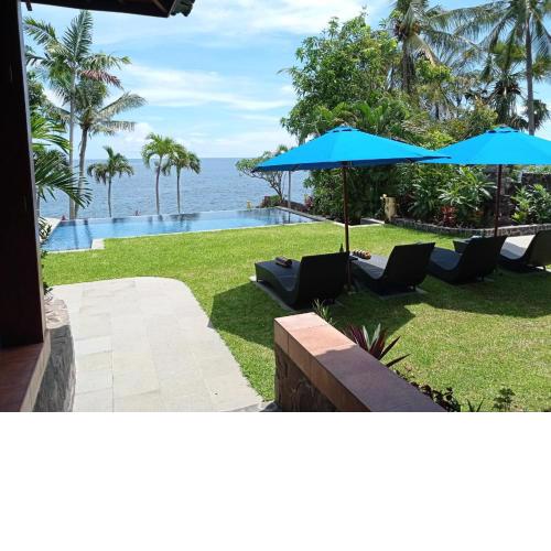 Lali Jiwa - Absolute Beachfront, Private 3BR Villa with Private Pool on 1200m2 of Tropical Land