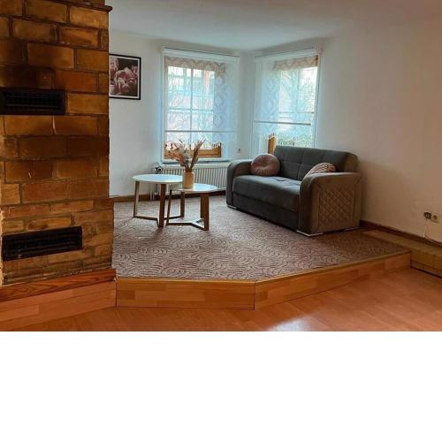 Landhaus mit Kamin, Wlan und TV nähe See/zentral