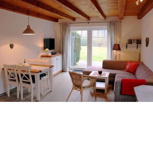 Landhaus, Wohnung 2 - a48420