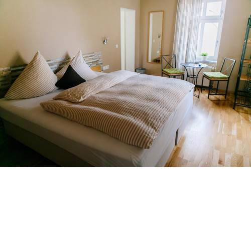 Landhotel Airport-Inn