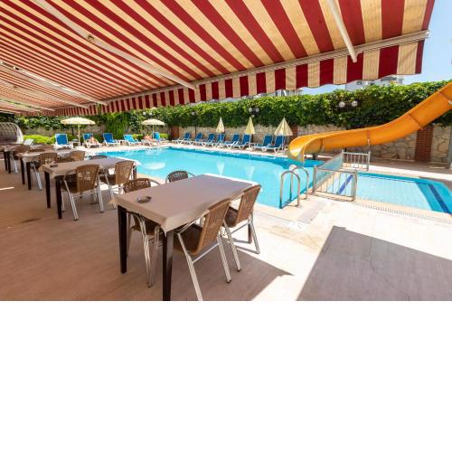Lara Dinc Hotel