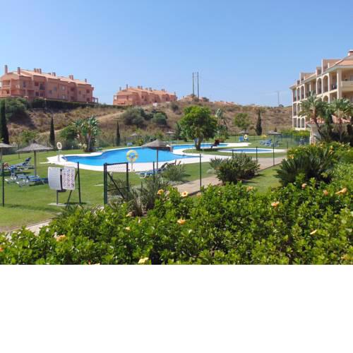 Large 2 bedroom with swimming pool El Faro