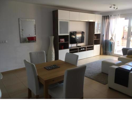 Large 3 Bed, 2 Bath, Frontline Golf, South Facing, Golf, Lake & Pool Views, WIFI