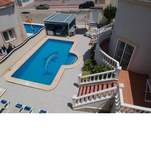 Large 3 Bed Villa Private Pool, Garden, Spacious