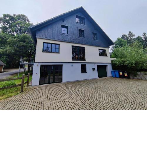 Large holiday home with wood stove located directly on the Rennsteig in the Thuringian Forest