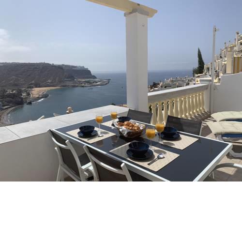 Large Ocean View Apartment