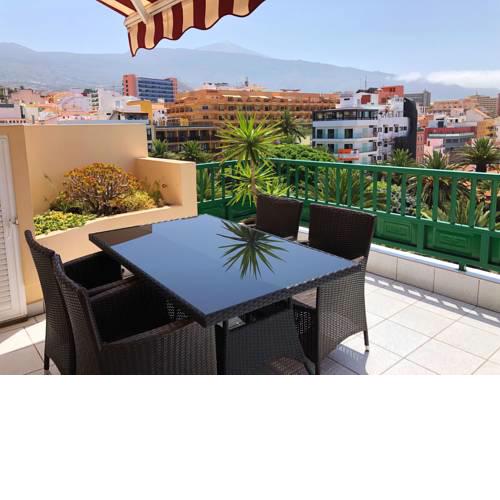 Large Penthouse with Sunny Terrace